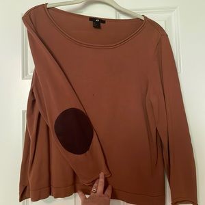 H&M, L brown sweater